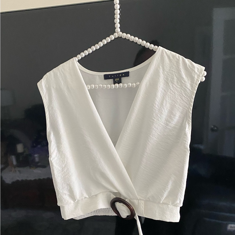 Tullea White Summer Blouse Size: L Brand New Never Worn